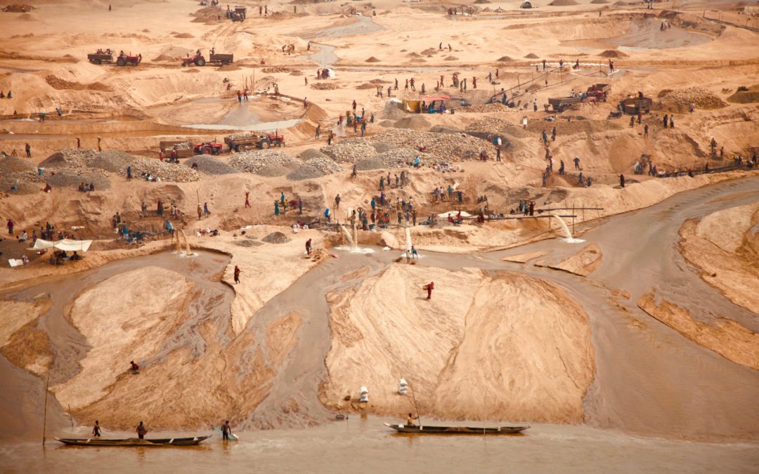 How can human rights impact assessments contribute to responsible business conduct?